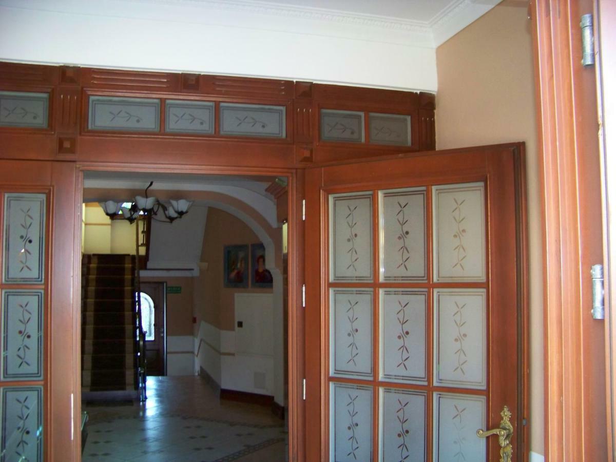 Sapphire Apartment Rewal Esterno foto