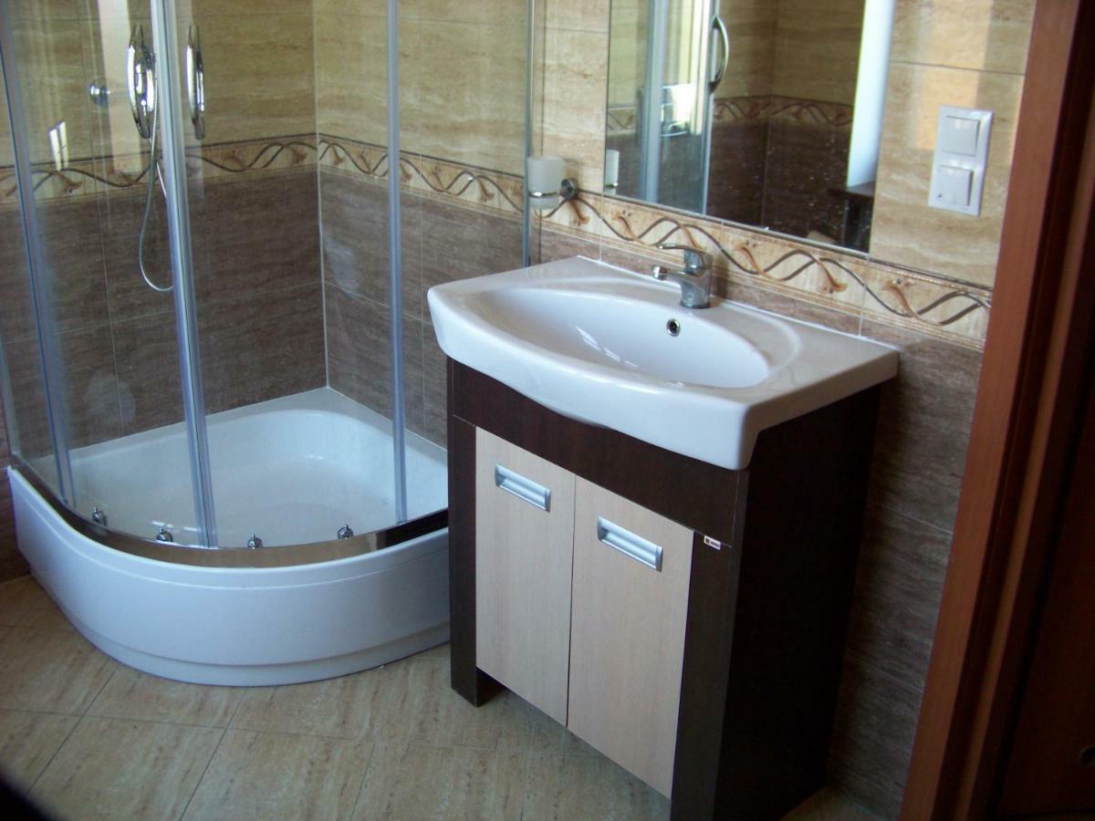 Sapphire Apartment Rewal Esterno foto